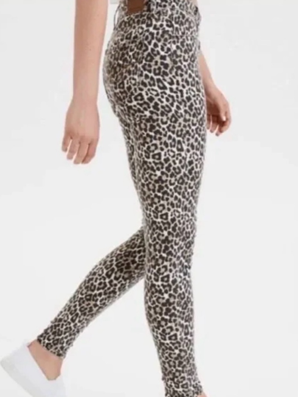 American Eagle • Cheetah Print Next Level Stretch Hi Rise Jegging Size 2